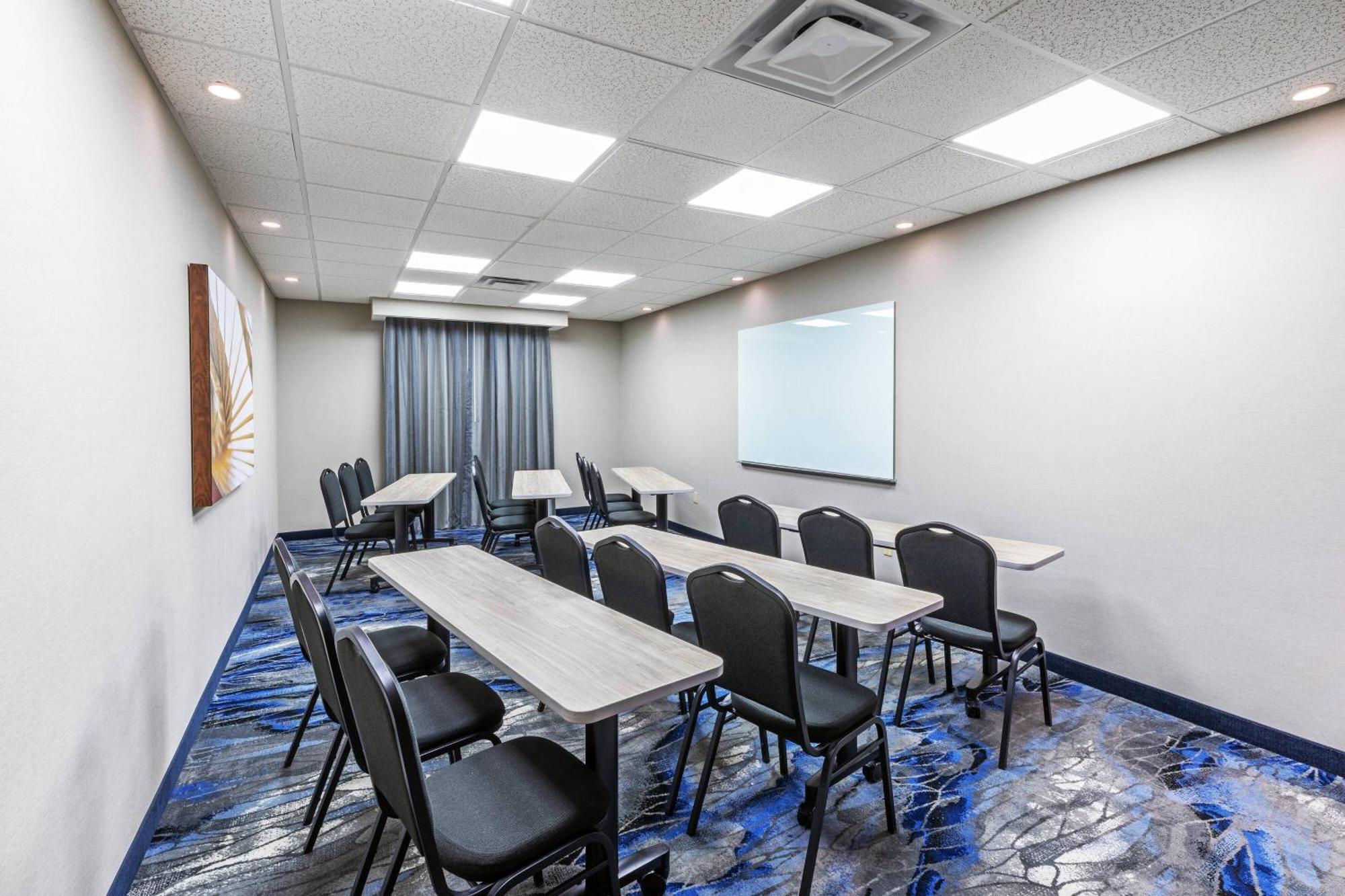 Fairfield Inn & Suites Tulsa Downtown Arts District Екстериор снимка